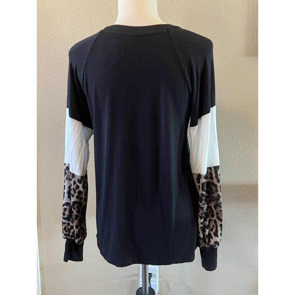 Magic Fit Black‎ With Leopard Sleeves Women's Shirt Medium - Picture 2 of 3